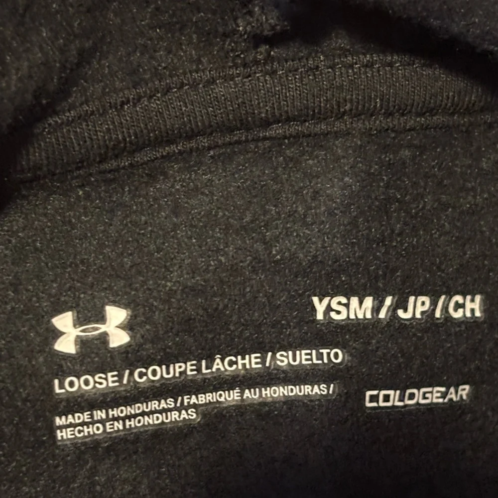 Under Armour Black and White Performance‎ Hoodie